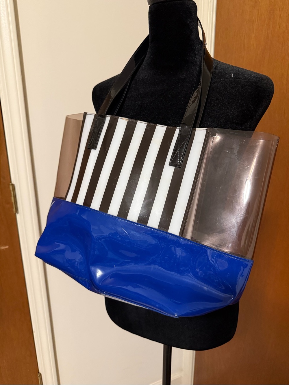 henri bendel Clear Stripe Tote with Blue Base - Picture 3 of 4